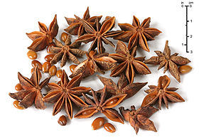 280px-Illicium_verum_2006-10-17